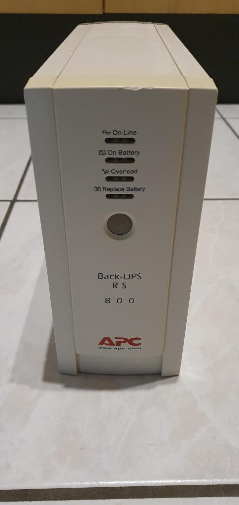 Noodstroomvoeding APC RC 800, Computers en Software, Noodvoedingen (UPS), Gebruikt, Ophalen