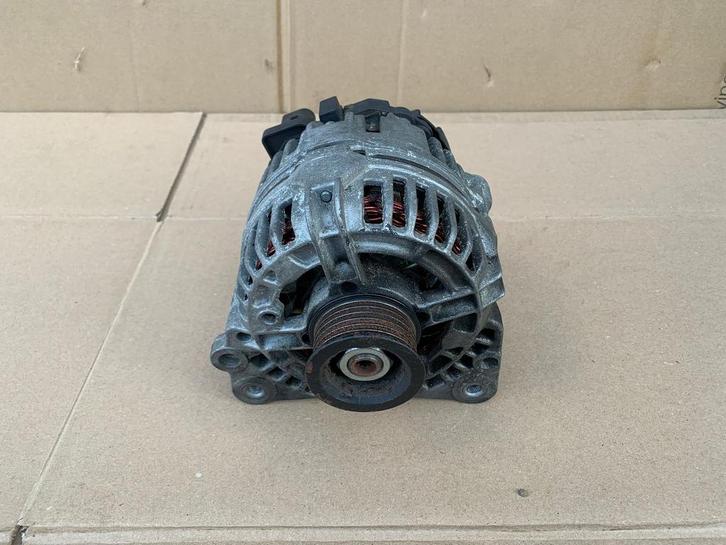 dynamo golf V  eos jetta touran audi A3 1.6 FSI / 1.4Tsi, Auto-onderdelen, Motor en Toebehoren, Audi, Volkswagen, Gebruikt, Ophalen of Verzenden