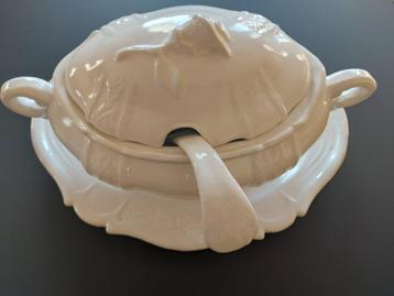 Ancienne soupière Sars Poterie beschikbaar voor biedingen