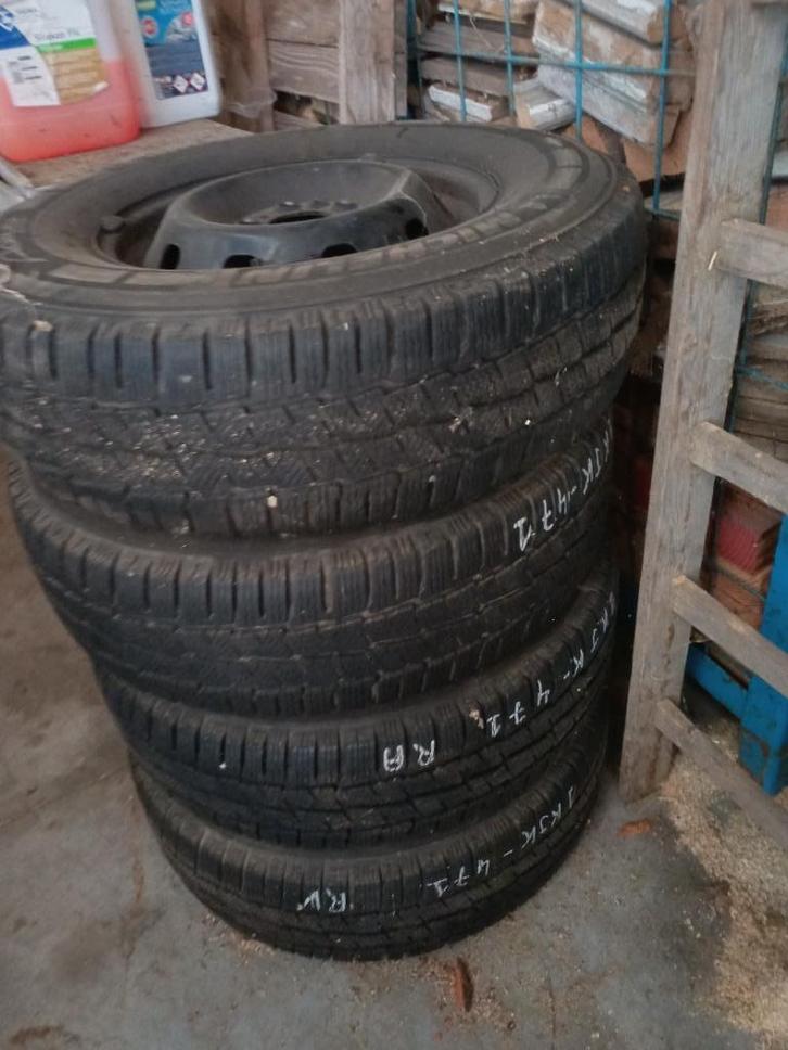 4 winterbanden voor motorhome 16 inch, Auto-onderdelen, Banden en Velgen, Banden en Velgen, Winterbanden, 16 inch, 225 mm, Overig