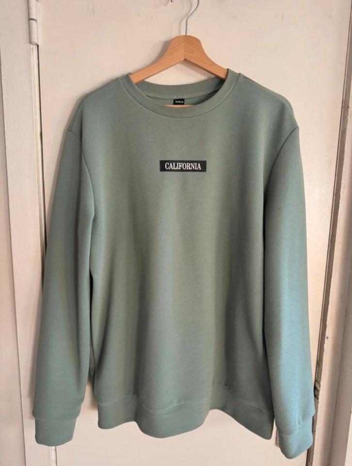 Ensemble sweat + jogging vert sauge - SHEIN, Sports & Fitness, Course, Jogging & Athlétisme, Neuf, Vêtements, Autres marques, Enlèvement ou Envoi