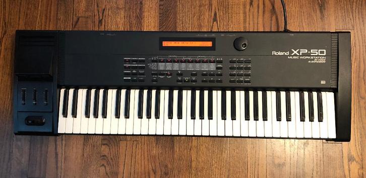 Roland XP-50, Muziek en Instrumenten, Synthesizers, Gebruikt, 61 toetsen, Roland, Met midi-aansluiting, Ophalen