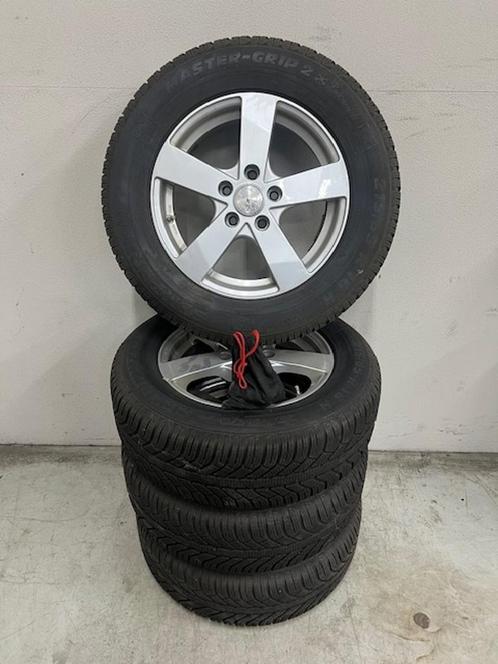 Winterset Nissan Qashqai Semperit Master-Grip 215/65 R16, Auto-onderdelen, Banden en Velgen, Banden en Velgen, Winterbanden, 16 inch