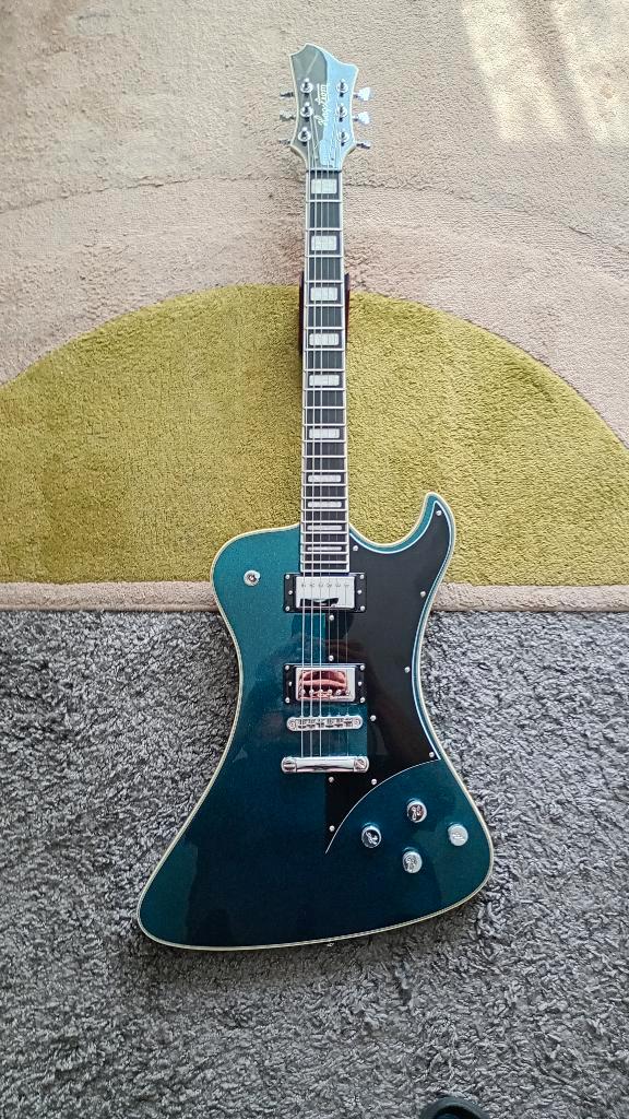 Hagstrom Fantomen Limited Edition Kyanite Blue + koffer, Muziek en Instrumenten, Snaarinstrumenten | Gitaren | Elektrisch, Zo goed als nieuw