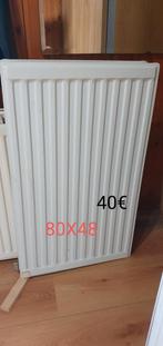 Radiator met muurbevestiging haken, Doe-het-zelf en Bouw, Verwarming en Radiatoren, Ophalen, Zo goed als nieuw