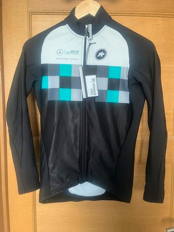 ASSOS AMG Petronas disponible aux enchères