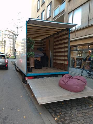 Verhuizen met chauffeur  beschikbaar voor biedingen