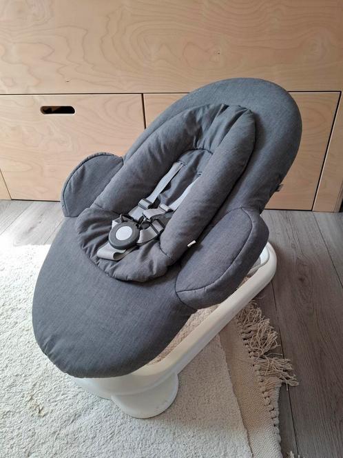 STOKKE Steps Bouncer-  zeer goede staat -  inzetstuk newborn, Kinderen en Baby's, Wipstoeltjes, Zo goed als nieuw, Verstelbaar