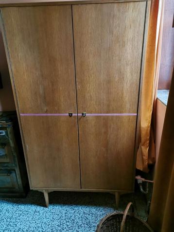 Garde robe de none.. 1 penderie et étagères., Huis en Inrichting, Woonaccessoires | Kamerschermen, Ophalen, Zo goed als nieuw
