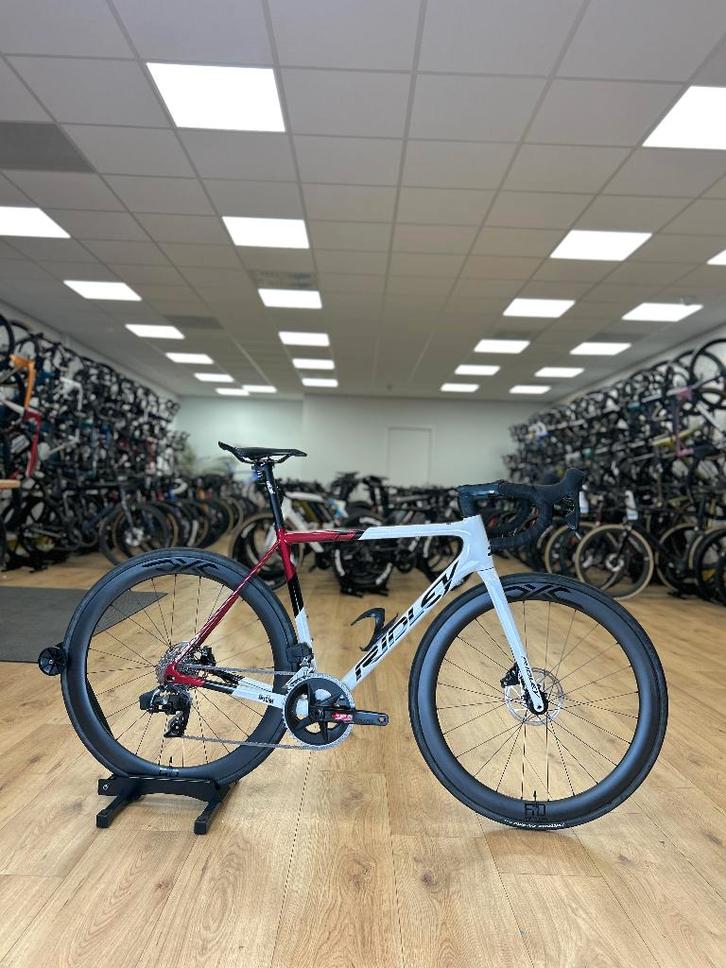 Ridley Helium Disc AXS Carbon Racefiets, Sport en Fitness, Wielrennen, Zo goed als nieuw, Ophalen of Verzenden