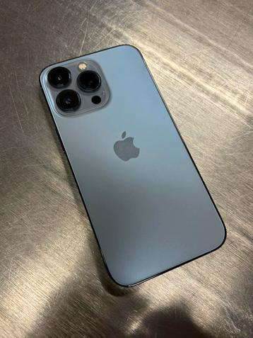 Iphone 13 pro 256giga  disponible aux enchères