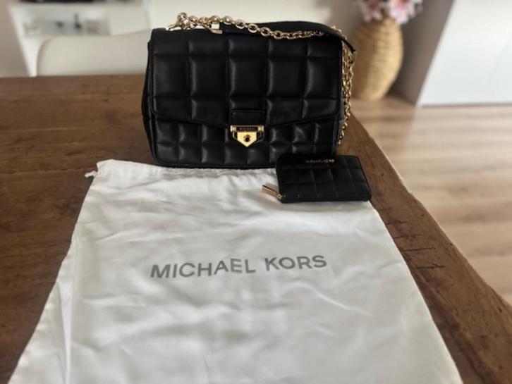 set leren handtas Tribeca Michael Kors met portemonnee, Handtassen en Accessoires, Tassen | Damestassen, Nieuw, Handtas, Zwart