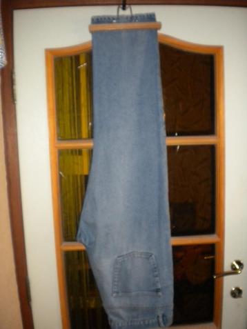 Gedraagde jeansbroeken (taille 48cm/50cm)