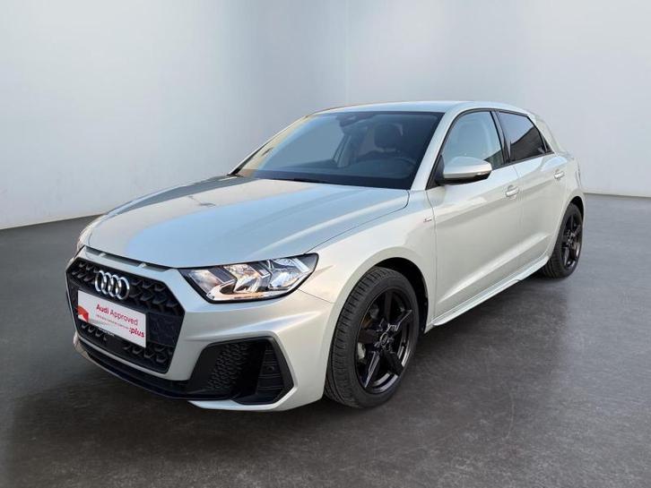 Audi A1 S-Line*FaibleKMS!*BoiteAuto*GarantieUsine2029!, Auto's, Audi, Bedrijf, A1, Airbags, Airconditioning, Bluetooth, Boordcomputer