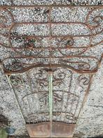 Unieke hoge 19de eeuwse smeedijzeren tuinpoort., Tuin en Terras, Ophalen, Zo goed als nieuw