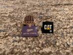 Pins Milka et Caterpillar, Collections, Comme neuf, Marque, Insigne ou Pin's