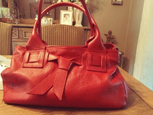 Handtas Leder rood, Handtassen en Accessoires, Tassen | Damestassen, Zo goed als nieuw, Handtas, Rood, Ophalen
