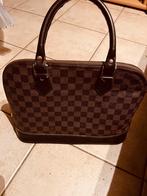 Louis Vuitton handtas, Handtassen en Accessoires, Tassen | Damestassen, Ophalen of Verzenden, Zo goed als nieuw, Handtas
