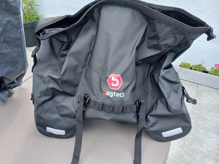 Moto Bagtecs 70Ltr waterdichte Zadeltas - nieuw, Motoren, Accessoires | Koffers en Tassen, Nieuw, Ophalen