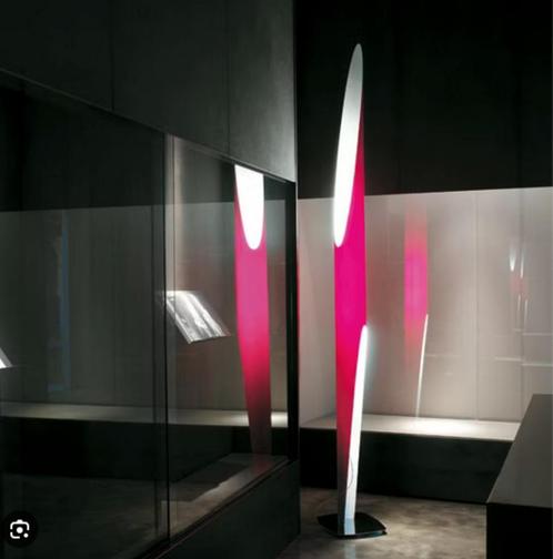 vloerlamp KUNDALINI Shakti 200, ontwerp Marzio Clerici, Huis en Inrichting, Lampen | Vloerlampen, Nieuw, 200 cm of meer, Kunststof