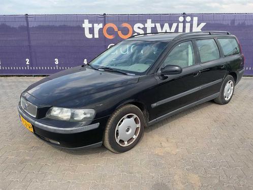 2002 - Volvo - V70 - 2.4 - Personenauto, Auto's, Volvo, Bedrijf, V70, Overige brandstoffen, Euro 4, Break, Handgeschakeld, Gebruikt