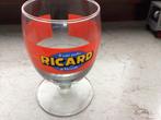 Ricard - pastis  / glas op voet = 75 jaar - 1932-2007, Verzamelen, Glas en Drinkglazen, Ophalen of Verzenden, Zo goed als nieuw