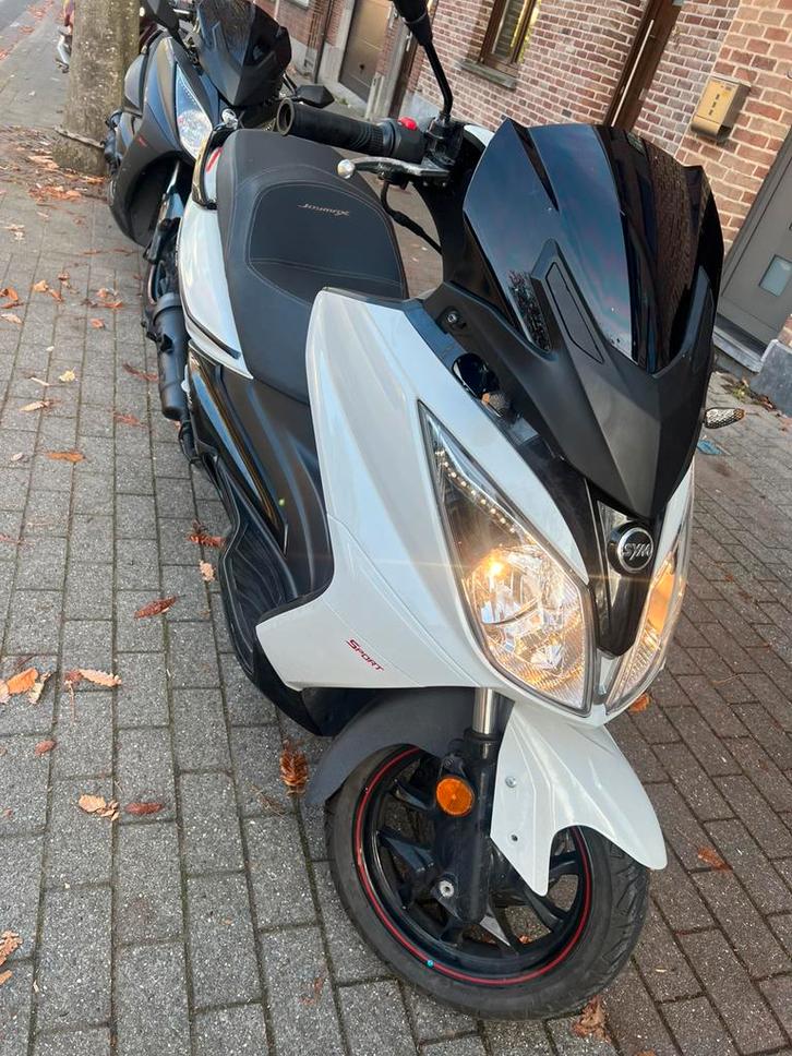 Sym Gts 125i version SPORT 08/2019!!!  Euro4 !!!, Vélos & Vélomoteurs, Scooters | Yamaha, Comme neuf, Enlèvement
