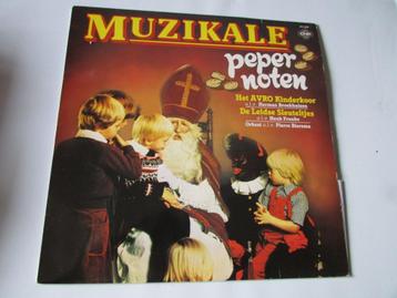 SINTERKLAAS LIEDJES, Muzikale pepernoten, LP beschikbaar voor biedingen
