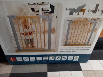 Traphekje Baby Dan Avantgarde - zonder boren - nieuw beschikbaar voor biedingen