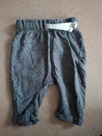 HEMA Baby Joggingbroek Grijs Melange (Maat 68), Gebruikt, Broekje, Jongetje of Meisje, Ophalen of Verzenden