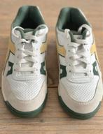 Sneakers Diadora, Kleding | Dames, Schoenen, Overige kleuren, Zo goed als nieuw, Sneakers, Ophalen