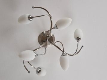 Plafondlamp in goede beschikbaar voor biedingen