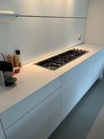 Bulthaup b3 keuken; keukenblad met gasvuur, Ophalen, Zo goed als nieuw, Rood
