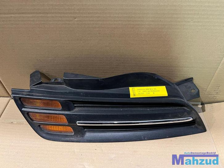 NISSAN MICRA 3 K12 Grille rechts 2002-2010, Auto-onderdelen, Overige Auto-onderdelen, Nissan, Gebruikt, Ophalen of Verzenden