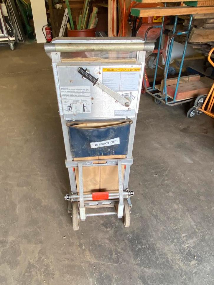 petit monte charge jusque 90 kg , pour radiateur par ex, Bricolage & Construction, Monte-charges, Comme neuf, Enlèvement