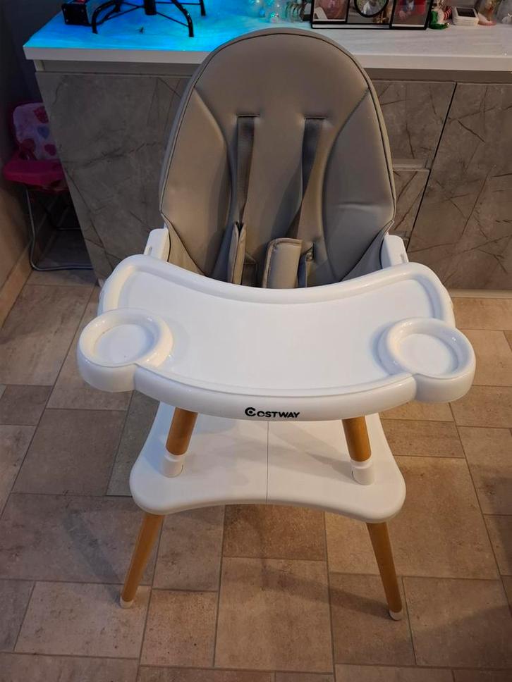 Costway 4-in-1 converteerbare kinderstoel, Kinderen en Baby's, Kinderstoelen, Ophalen
