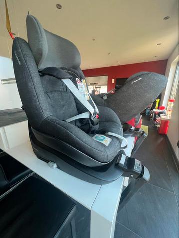 Maxi-cosi 2wayfix autostoel en isofix basis 2 sets  beschikbaar voor biedingen