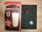 Mervyn King darts, Enlèvement, Comme neuf, Flights