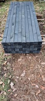 48 zwarte geimpregneerde balkjes 6,8cm op 6,8cm en 180cm, Doe-het-zelf en Bouw, Hout en Planken, Ophalen, Nieuw, 50 mm of meer