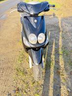 a klasse yamaha  Neos / Mbk ovetto  = 25 km, Fietsen en Brommers, Yamaha, Ophalen of Verzenden, Zo goed als nieuw, Benzine
