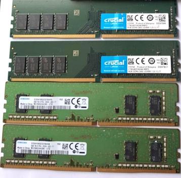 4 barettes de RAM DDR4 (2x8go 2x4go) beschikbaar voor biedingen