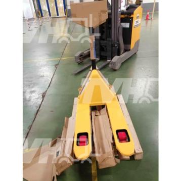 Nieuwe palletwagens korte lepels beschikbaar voor biedingen