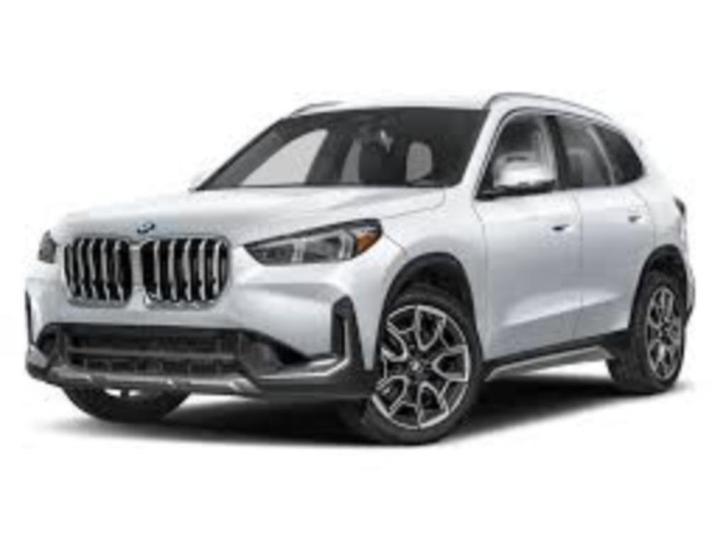Ik ben op zoek naar een BMW X1 NVX-model, Auto's, BMW, Particulier, X1, Benzine, SUV of Terreinwagen, Automaat, Zwart, Zwart, Overige bekleding