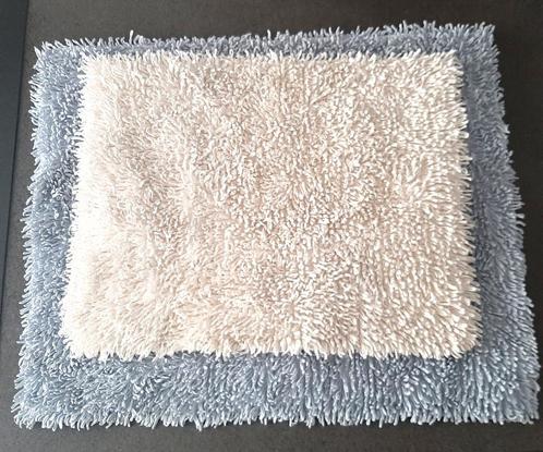 Te koop: Set van twee badmatjes, Huis en Inrichting, Badkamer | Badtextiel en Accessoires, Gebruikt, Badmat, Blauw, Ophalen