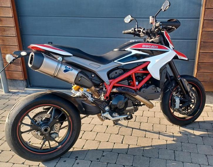 Ducati Hypermotard 821SP 2015 2400kms, Motos, Motos | Ducati, Particulier