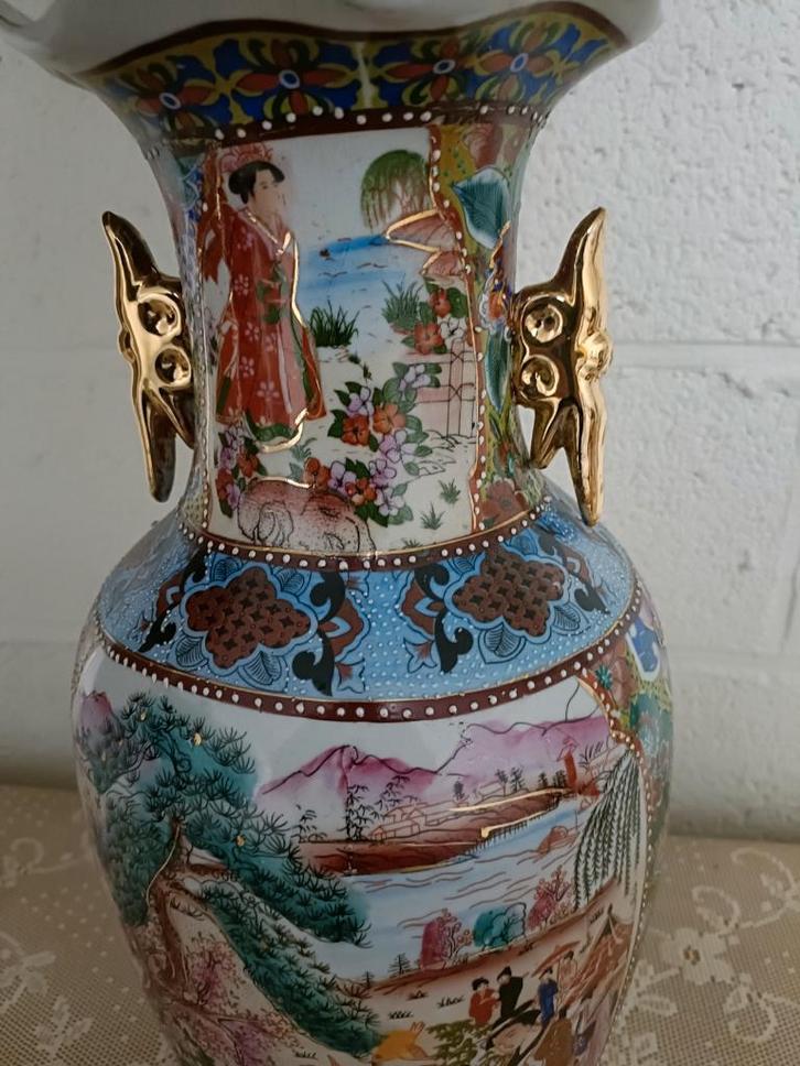 Prachtige Imari-stijl vaas – rijk gedecoreerd goudaccenten, Antiek en Kunst, Antiek | Vazen, Ophalen