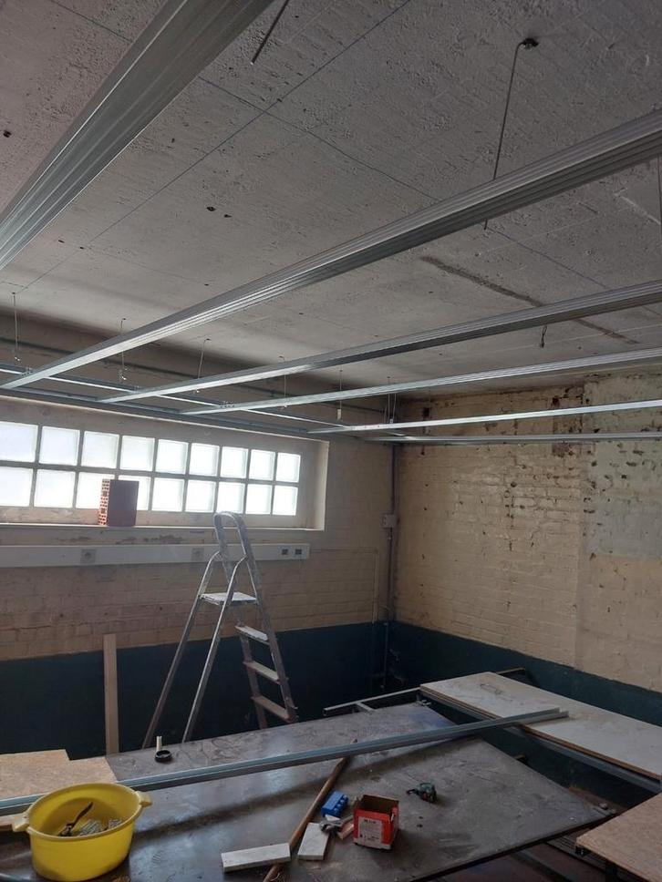 Topklussers, Dieren en Toebehoren, Stalling en Weidegang