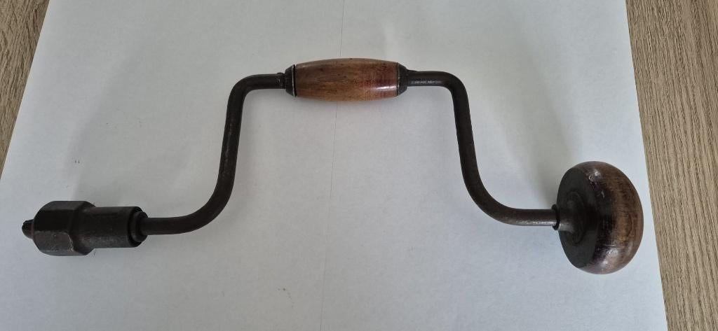Perceuse à main ancienne — vintage — décorative et originale, Antiquités & Art, Antiquités | Outils & Instruments, Enlèvement ou Envoi