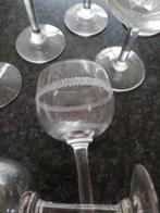 8 borrelglaasjes, Antiek en Kunst, Antiek | Glaswerk en Kristal, Ophalen of Verzenden