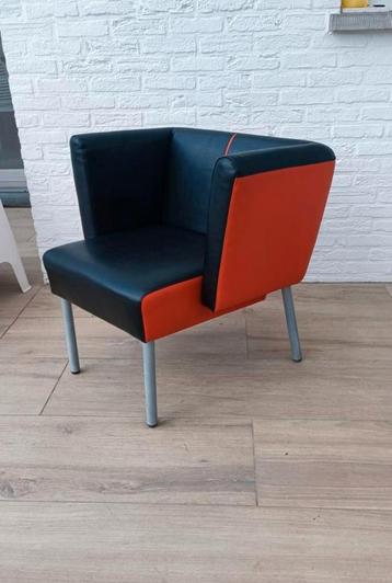 Retro zetel beschikbaar voor biedingen